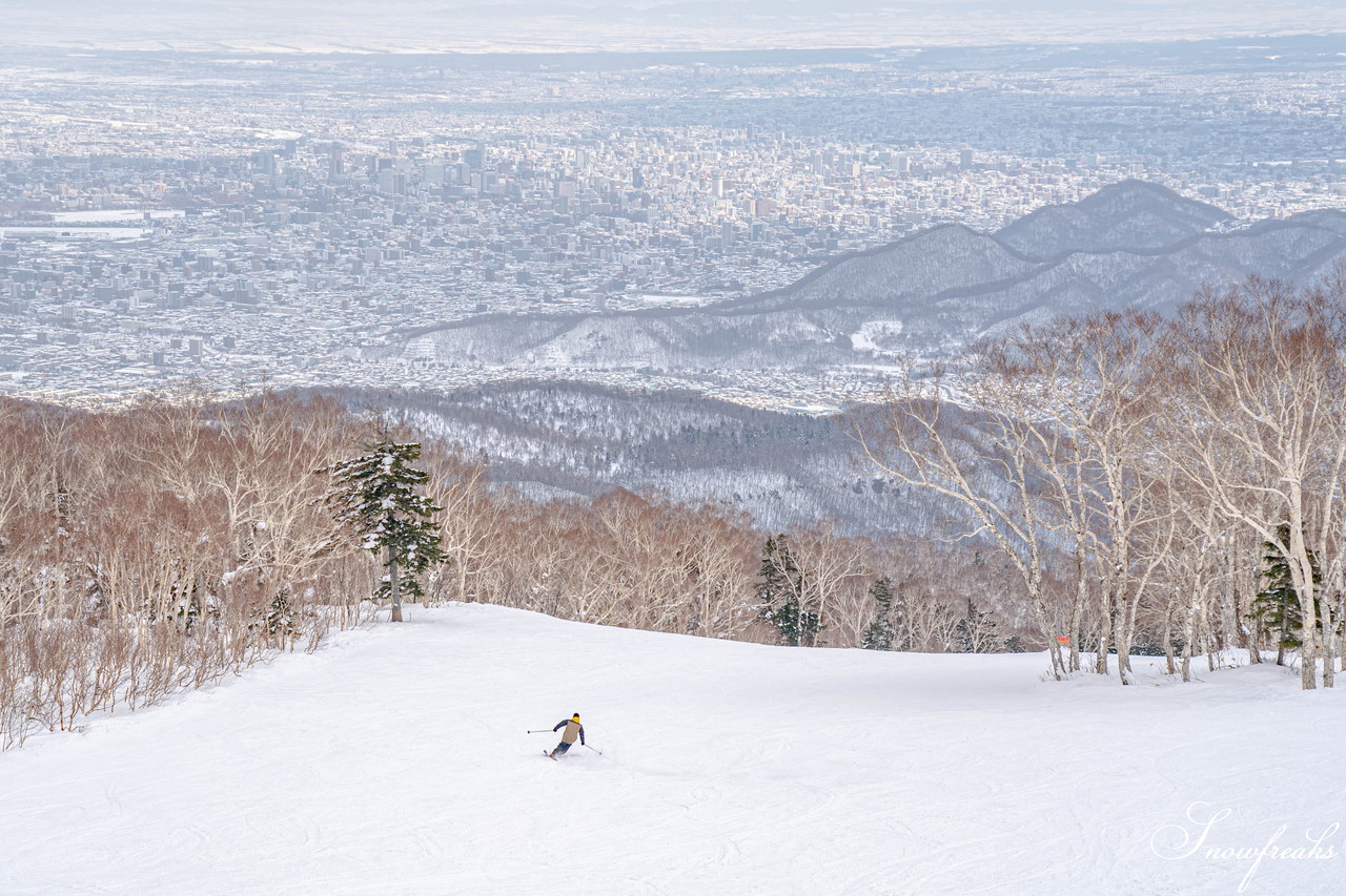 標高1,023ｍ。手稲山を知り尽くしたプロスキーヤー・中西太洋さんと行く、“マザーマウンテン”フォトセッション(^_-)-☆